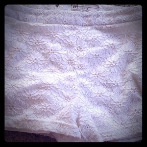 Free people cream daisy shorts*price firm